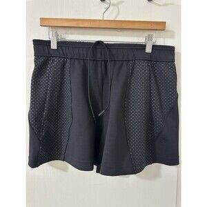 Lululemon Embossed Panel HR Short 4” Textured Logo Size M Black BLK 56761.